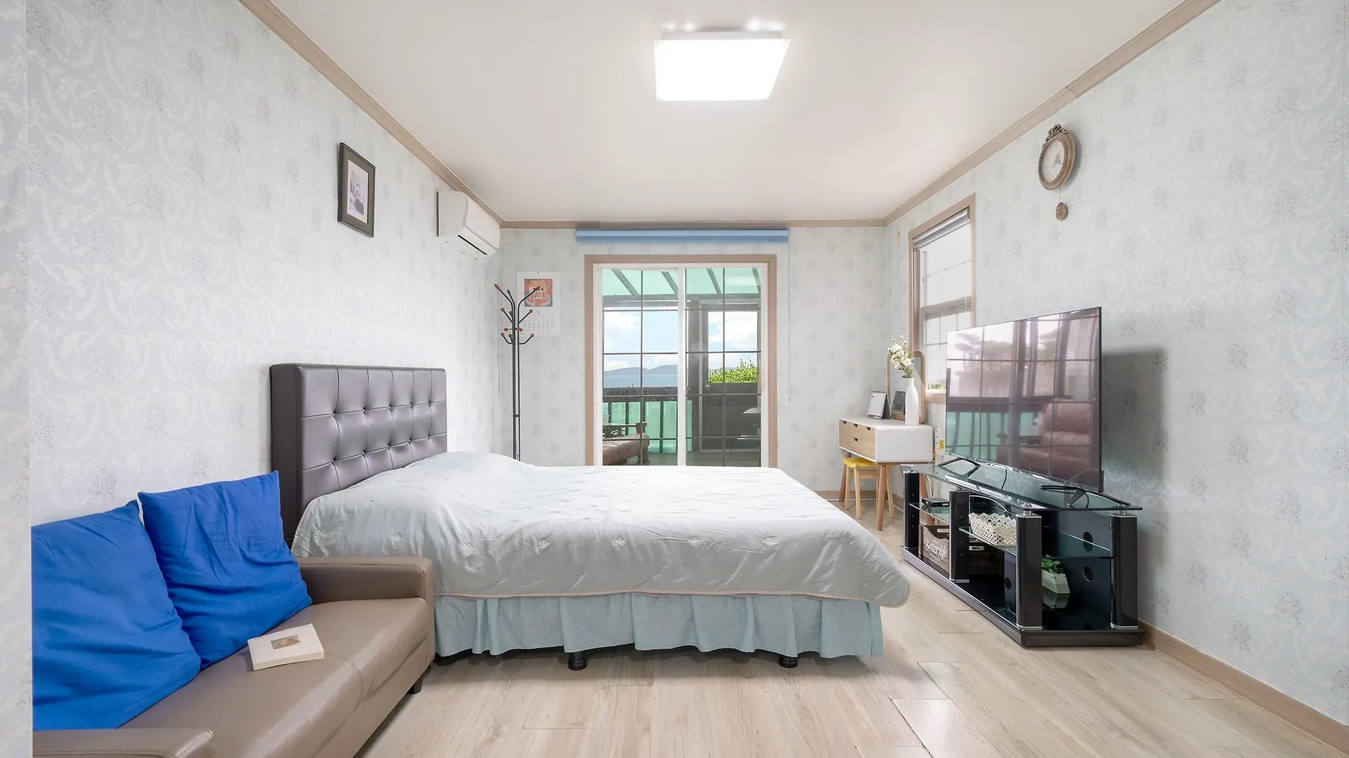 Ganghwa White Stone Pension Incheon Holiday home